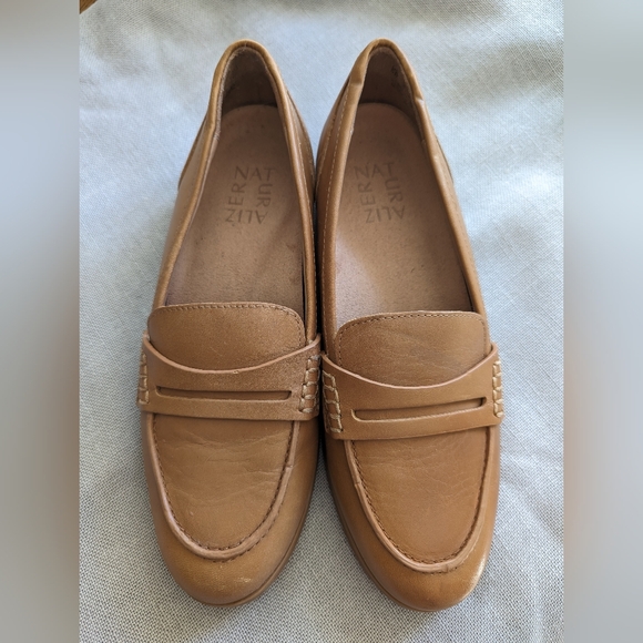 Naturalizer Mia Loafers Size 5 - Picture 1 of 4